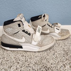 Jordan Legacy 312 Flip high top shoes 7Y